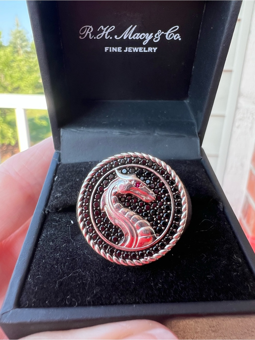 R.H. Macy & Co. Silver Dragon Medallion Ring with Black Accents
EFFY 925 men’s